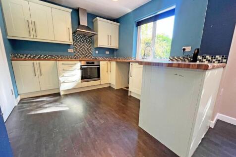 Kitchen1.jpg
