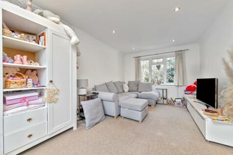 38BernersDrive-5.jpg