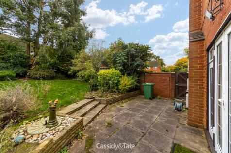 1 Sefton Close_34.jpg