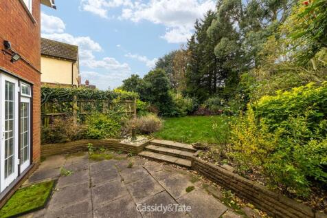 1 Sefton Close_35.jpg