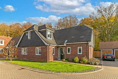 3ElderberryClose-14.jpg