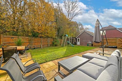 3ElderberryClose-58.jpg