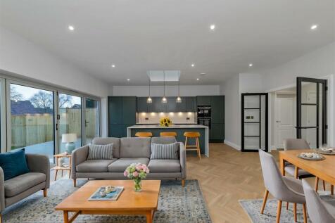 6HighfieldRoad-83 - Living Room - Modern - 5.jpg