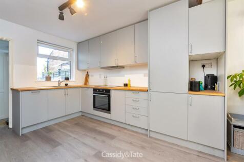 11 Boundary Road_04.jpg