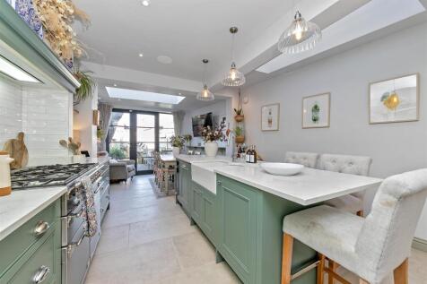 13WoodstockRoadSouth-29.jpg