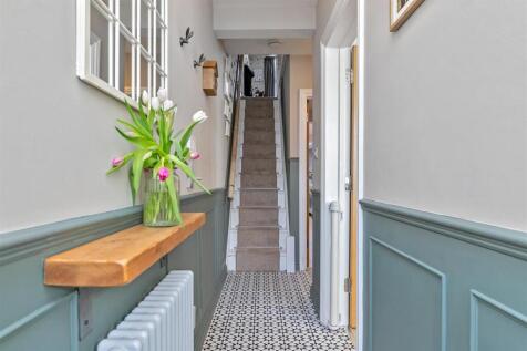 13WoodstockRoadSouth-10.jpg