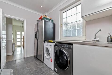 11FanshaweCrescent-14.jpg
