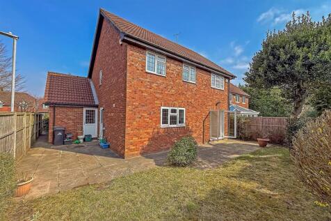 14HavercroftClose-51.jpg