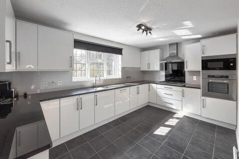 14HavercroftClose-28.jpg