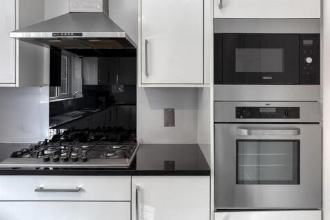 14HavercroftClose-37.jpg