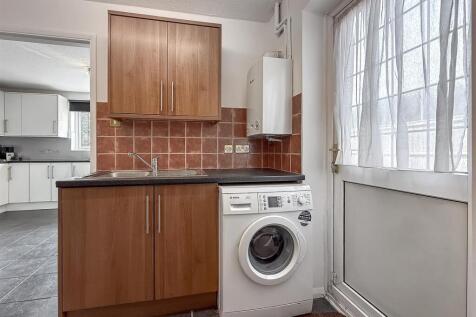 14HavercroftClose-33.jpg