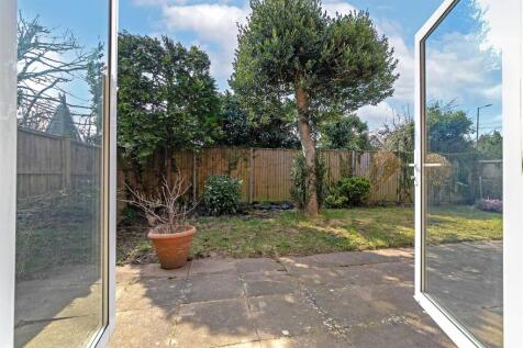 14HavercroftClose-26.jpg