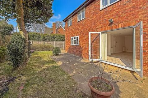14HavercroftClose-49.jpg