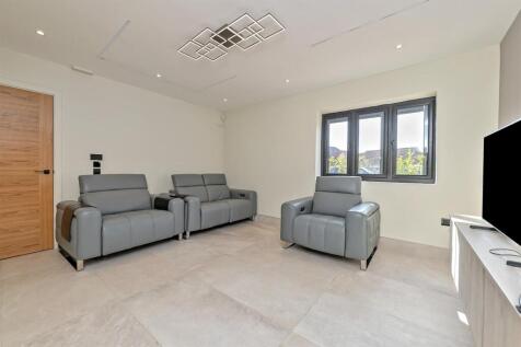 34SouthRiding-25.jpg