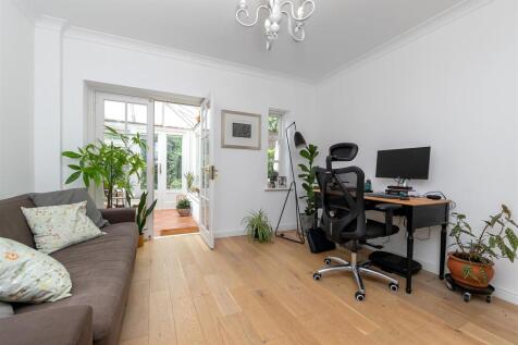 42GoldsmithsWay-24.jpg