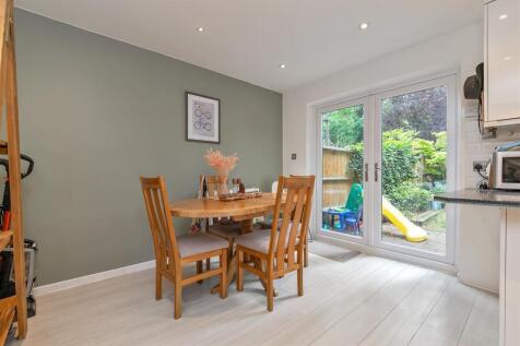 1Greenbanks-15.jpg