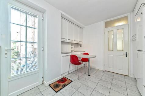 43WestminsterCourt-14.jpg