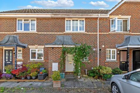 114PuddingstoneDrive-3.jpg