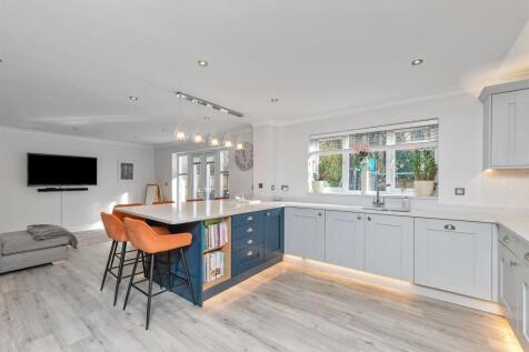 3ElderberryClose-35.jpg
