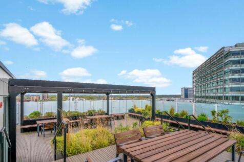 Roof terrace view 1