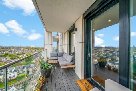Private balcony v1