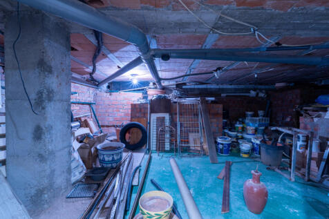 Image 42