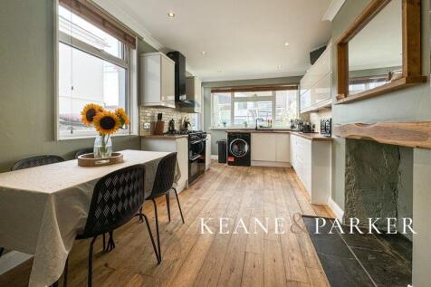 Kitchen-Breakfast Room