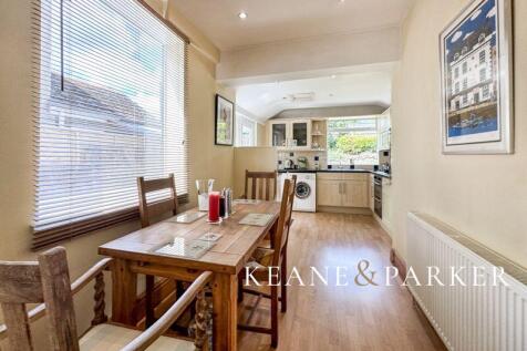 Kitchen-Breakfast Room