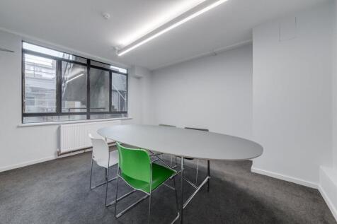 OFFICE 10.jpg