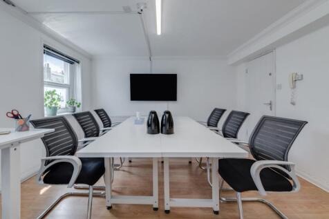 OFFICE 4.jpg