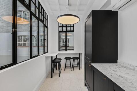kitchen 2 .jpg
