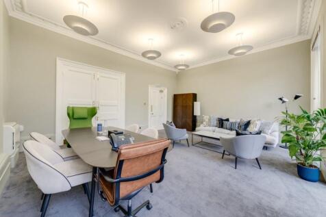 OFFICE7.jpg