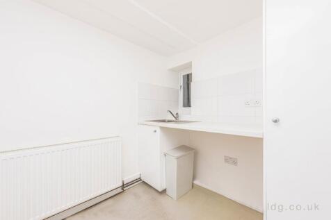 pantry 2.jpg