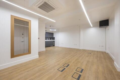 hall 3.jpg