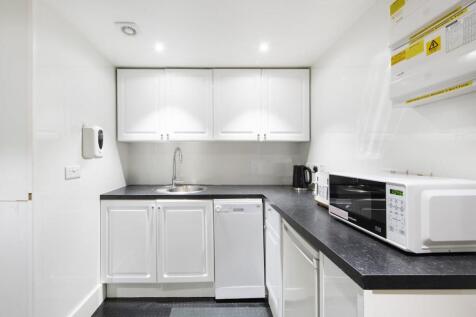 KITCHEN 1.jpg