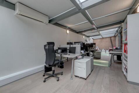 OFFICE 9.jpg