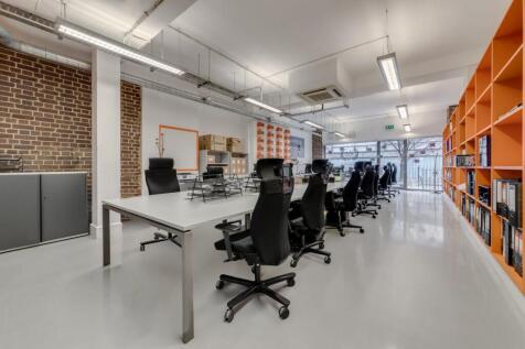 OFFICE 4.jpg
