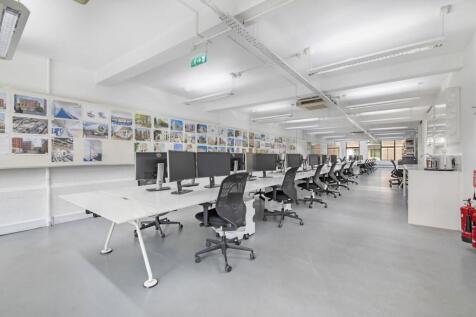 OFFICE 2.jpg