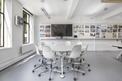 OFFICE 11.jpg