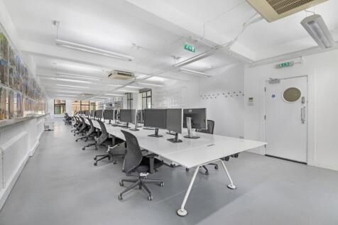 OFFICE 3.jpg