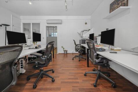 office 1.jpg