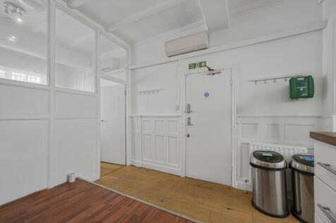 pantry 2.jpg