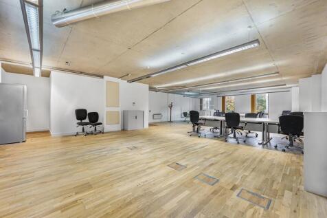 OFFICE 4.jpg