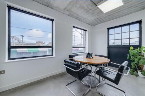 OFFICE 7.jpg