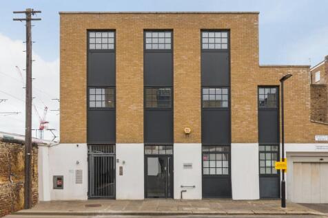 EXTERIOR 2.jpg