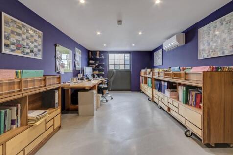 OFFICE 16.jpg