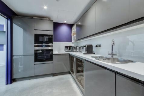 KITCHEN 1.jpg