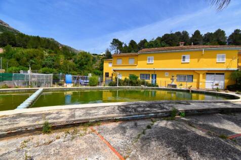 Property Image 1