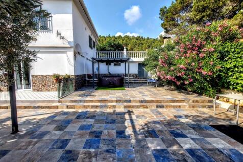 Property Image 33