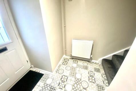 HALLWAY.jpg